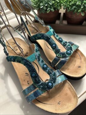 Abeo Turquoise Beaded Sandals size 10